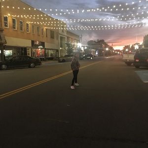 Meet your Posher, Ella